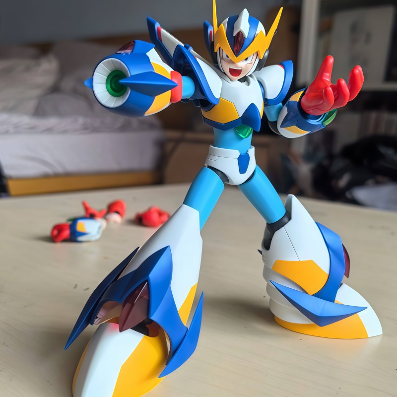 Mega Man X Model Kit - Kotobukiya Rockman X Falcon Armor figura