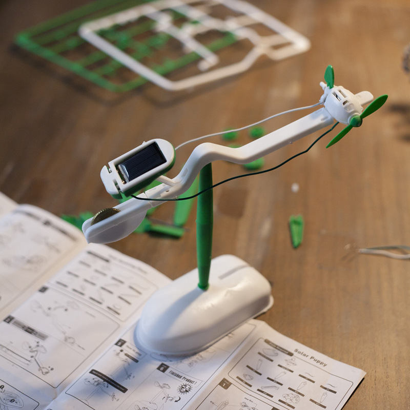 Kit de Robot Solar 6 en 1, Jug - Model Kit U Boat reseña y precio