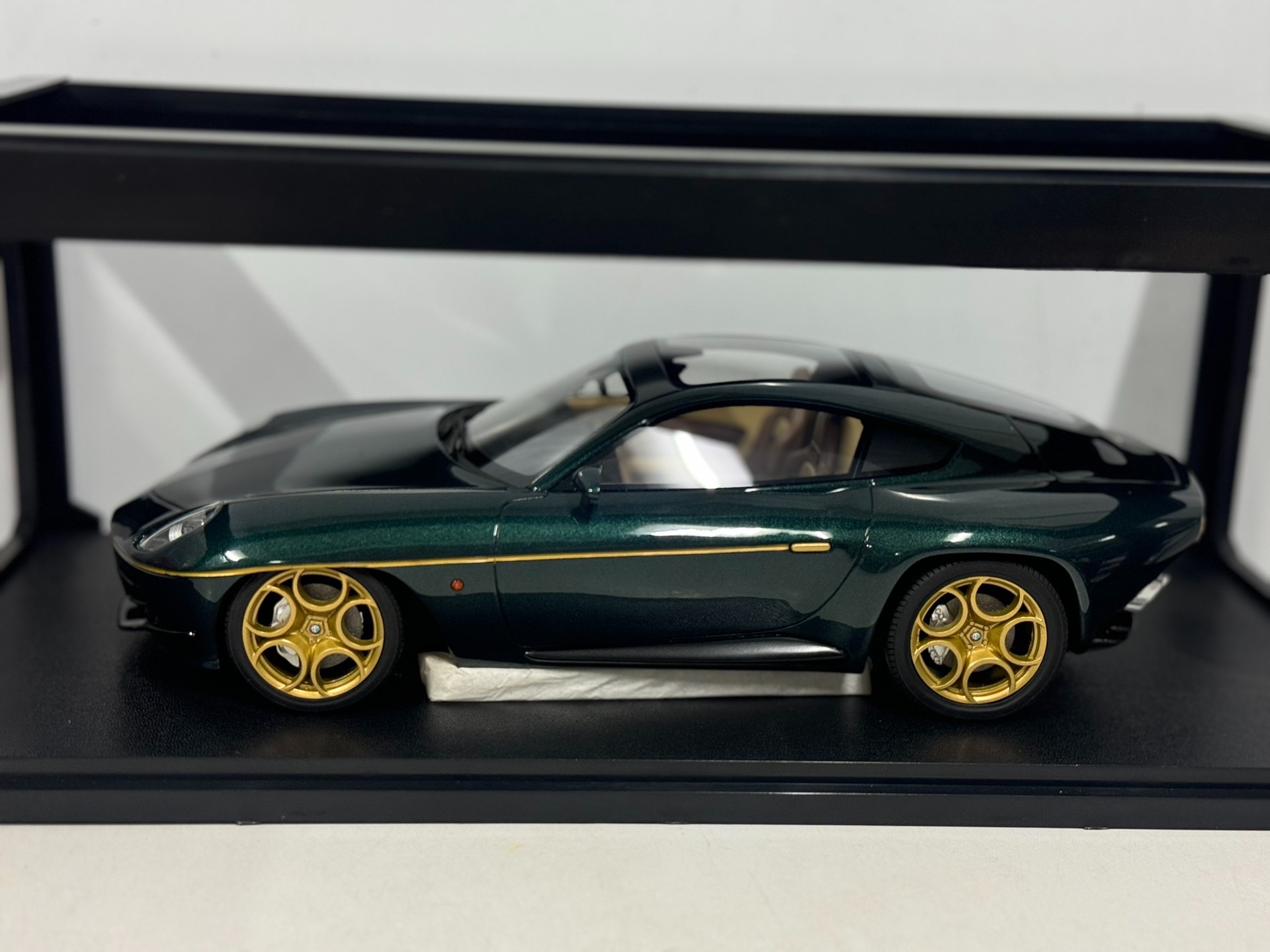 Diecast CULT 1/18 escala Alfa  - Model Kit Alfa Romeo reseña y precio