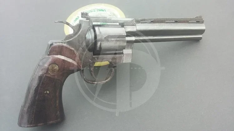 Modelo 3D de Papel de Revólver - Model Kit Revolver reseña y precio