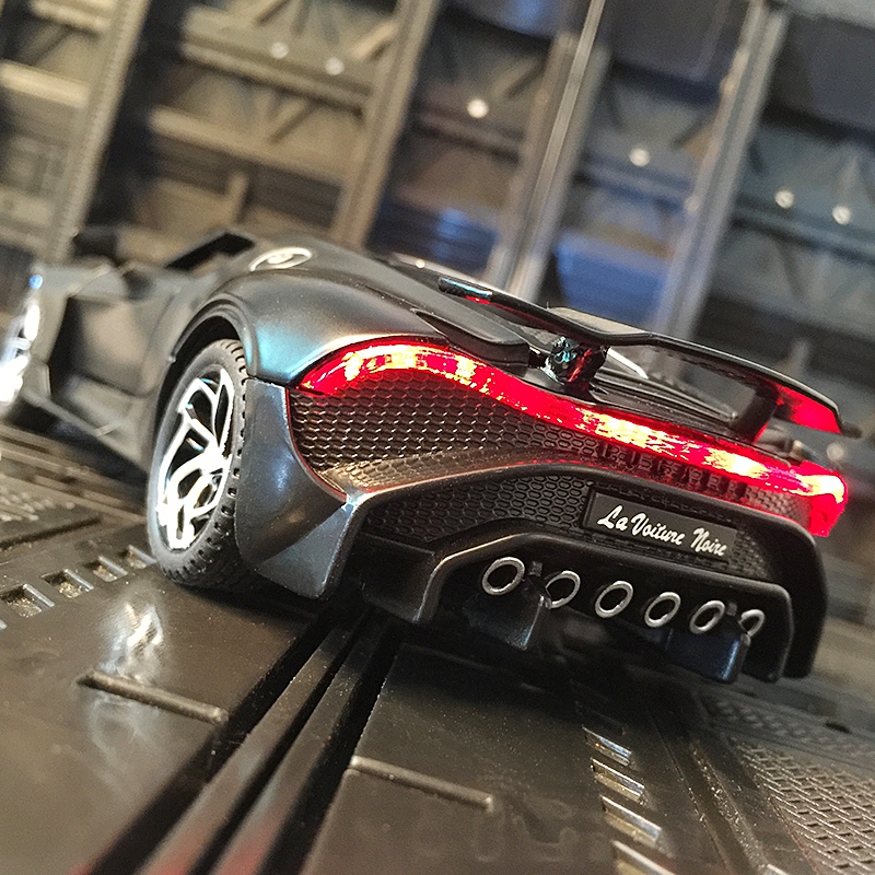 Modelo de coche de juguete a e - Model Kit Alfa Romeo reseña y precio