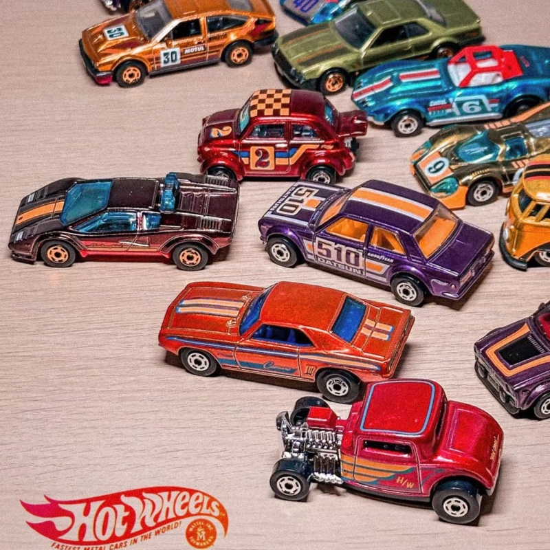 Hot Wheels The Hot Ones Mix 2  - Model Kit Alfa Romeo reseña y precio