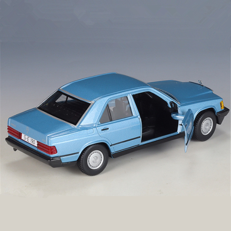 Bburago 1:24 mercedes-benz 190 - Model Kit Alfa Romeo reseña y precio